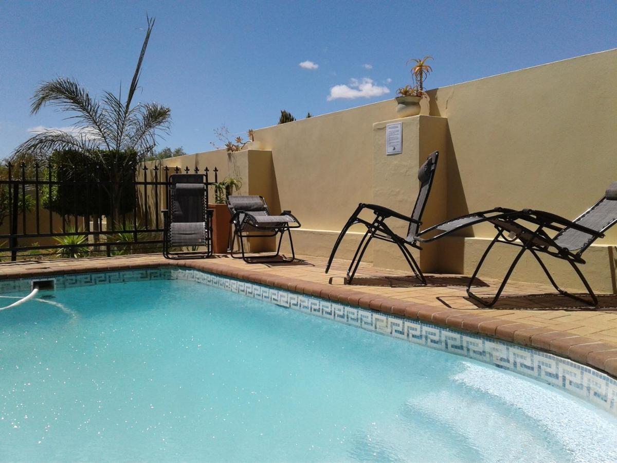 Come Home In Oudtshoorn Self-Catering Units Экстерьер фото